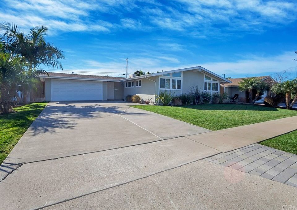 1st image of 279 Bowling Green Dr