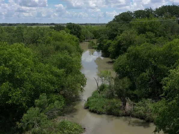 593 FM 481, Uvalde, TX 78801