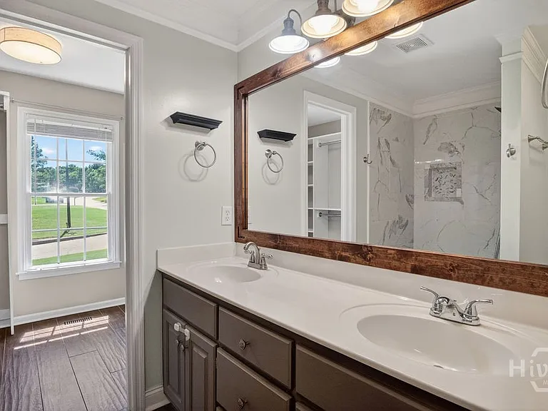 354 E Creek Bnd — Photo 24