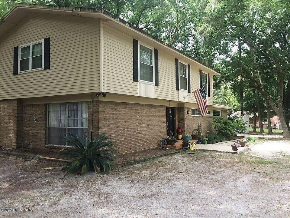 1st image of 10948 Challeux Dr S