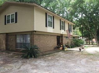 10948 Challeux Dr S, Jacksonville, FL 32225