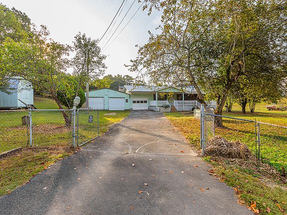 3rd image of 3655 Timber Hill Dr SE