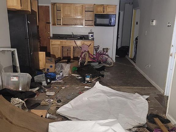 5th image of 819 N 41st St