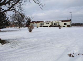 7347 Lake Rd, Millington, MI 48746