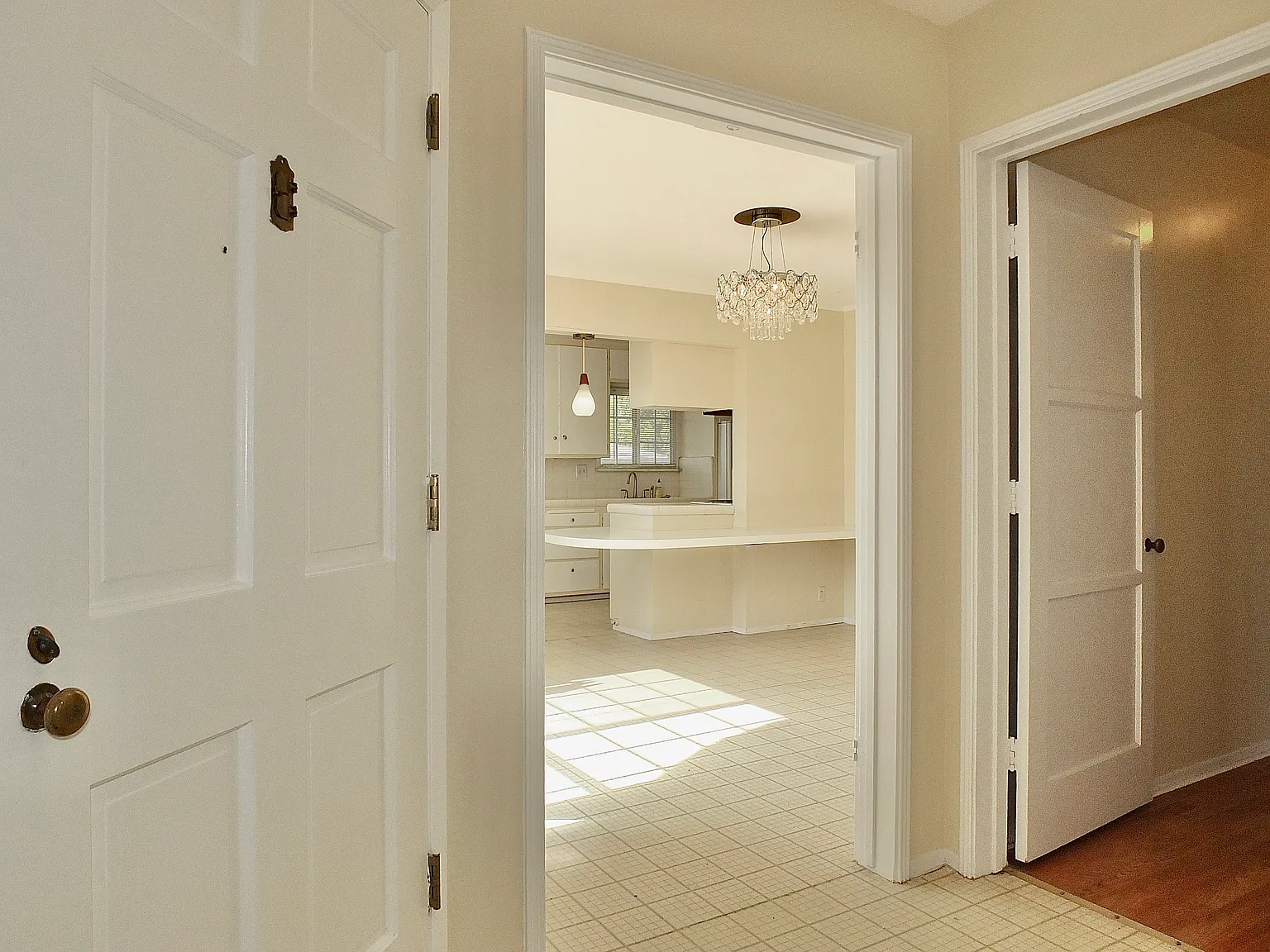 2 bed, 1532 sqft, $4,100 — Photo 2