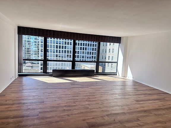 5th image of 900 N Lake Shore Dr APT 1608