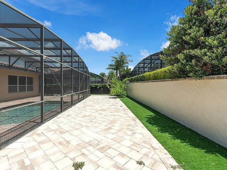 7231 Sangalla Dr — Photo 47