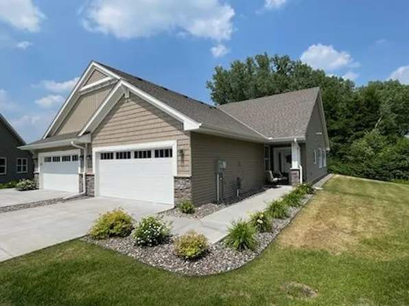 647 Liberty Way, Vadnais Heights, MN 55127