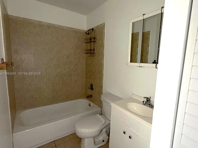 14140 NE 2nd Ct #4 — Photo 4