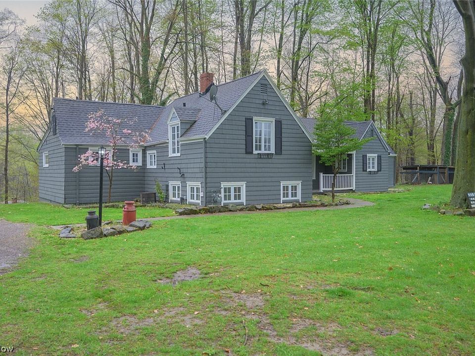 1403 W Liberty St, Hubbard, OH 44425 Zillow