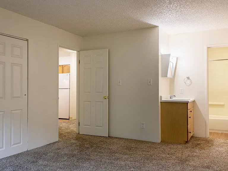 Big Horn Apartments — Photo 20