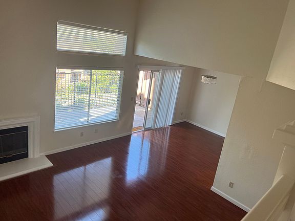 2nd image of 316 Camino Arroyo E