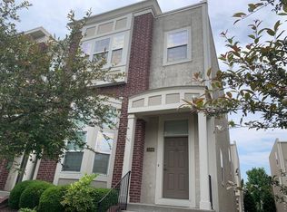 3006 Howell St, Kansas City, MO 64116