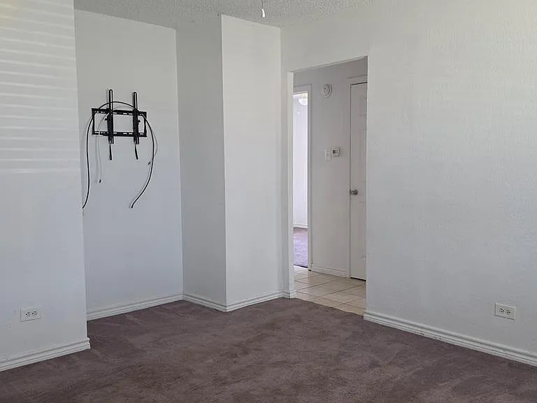 3208 W Kansas Ave — Photo 3