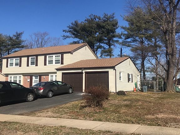 2nd image of 131 Toledo Ln