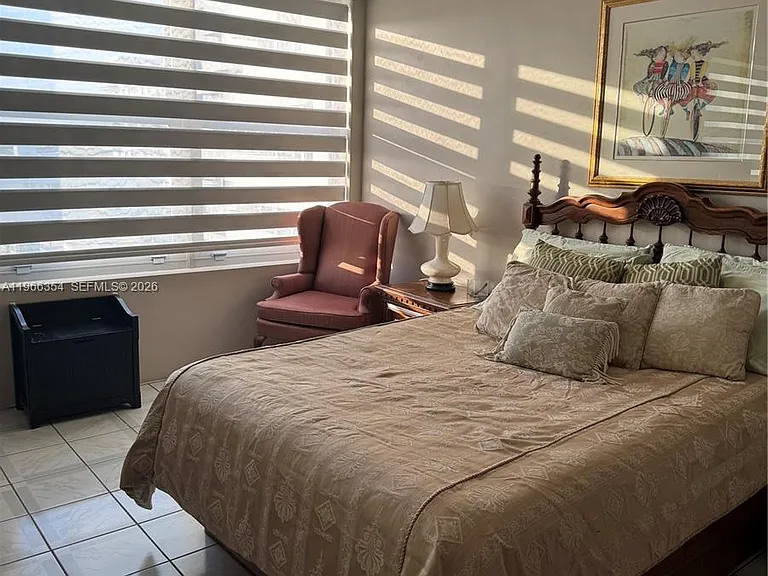 2899 Collins Ave #936 — Photo 34