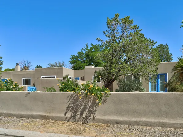 911 Palmas Altas Dr SE, Rio Rancho, NM 87124