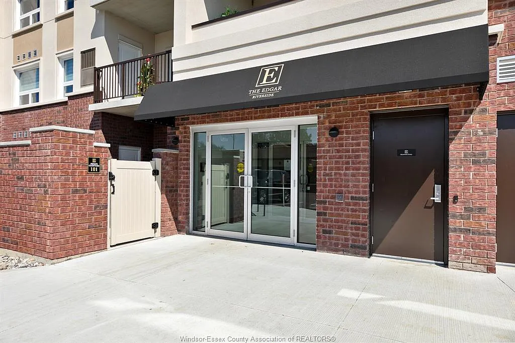 2 bed, 2.0 bath, $2,650 — Photo 2