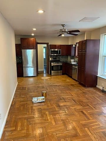 1st image of 327 Quincy Ave