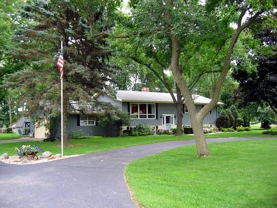 1st image of 1229 Oakwood Ln