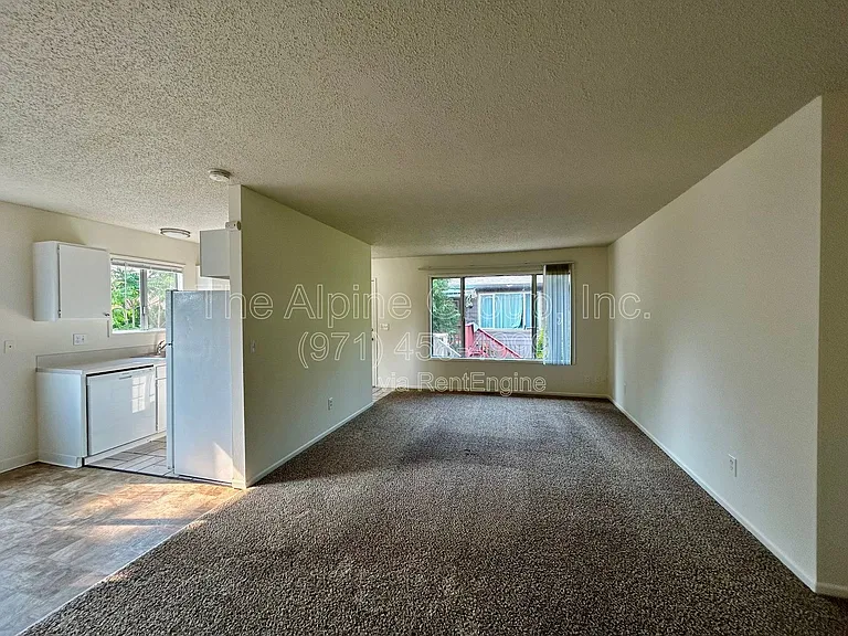 6041 SW Valley Ave — Photo 9