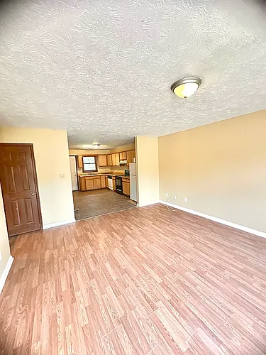 384 Coates Rd #1 Photo 1