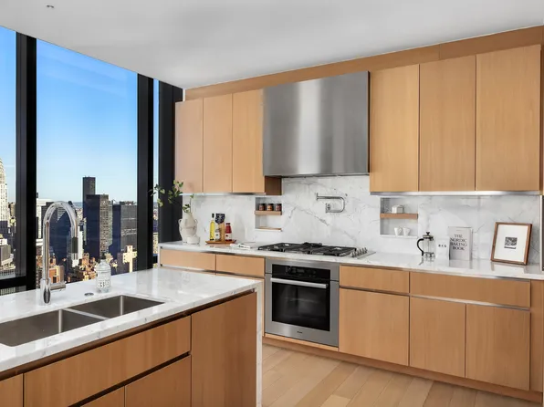 277 5th Avenue image 8 of 27