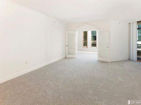 4th image of 88 King St Unit 317