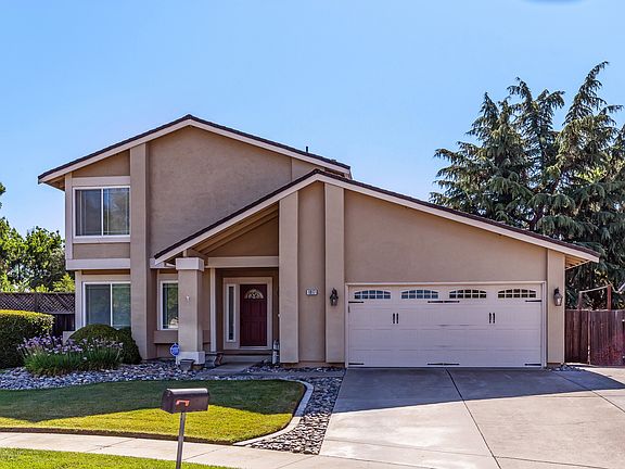 5th image of 1017 Armand Ct