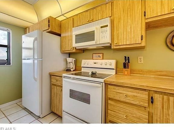5th image of 6400 Estero Blvd APT 400