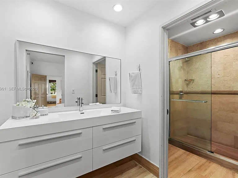 2211 Fisher Island Dr #3101 — Photo 39