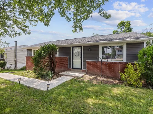 7656 Steubenville Pike, Oakdale, PA 15071