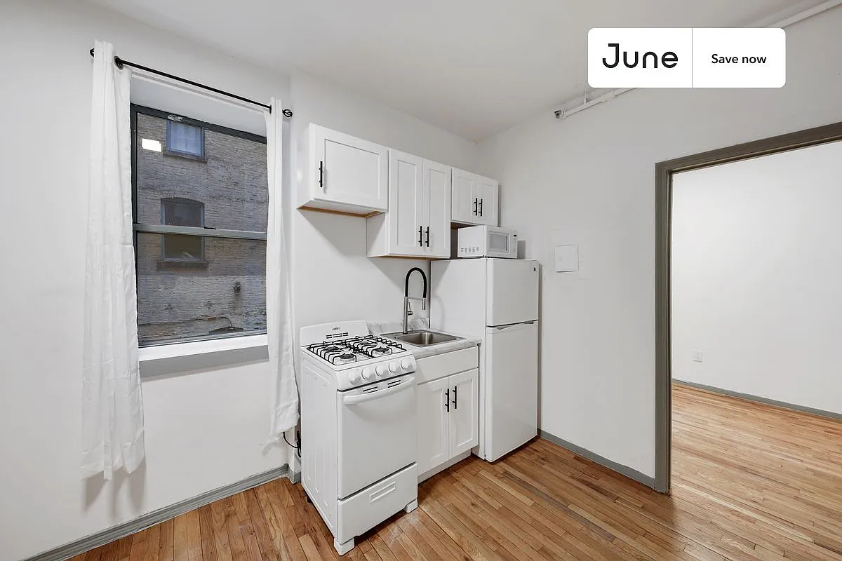 Building Photo - 239 W 63rd St #1G