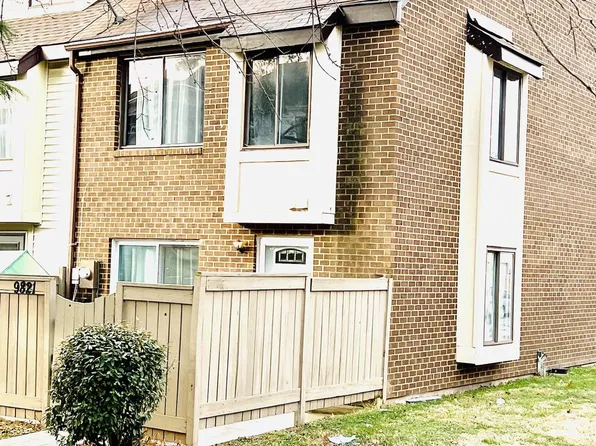 9821 Brookridge Ct, Gaithersburg, MD 20886