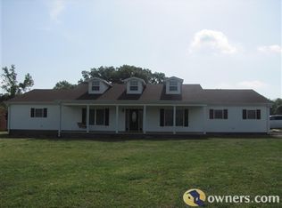 322 Scott Fitts Rd, Murray, KY 42071