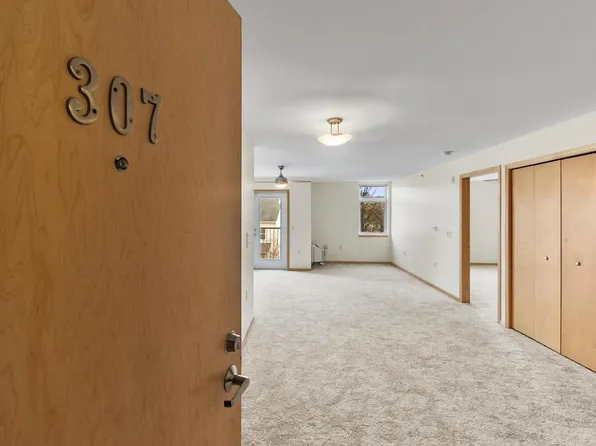 8206 Starr Grass Drive #307, Madison, WI 53719