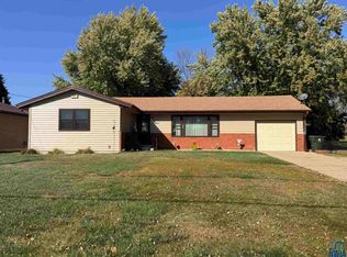 4501 46th St, Sioux City, IA 51108