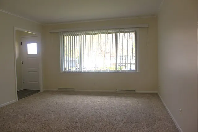 63 Pine Ct — Photo 2