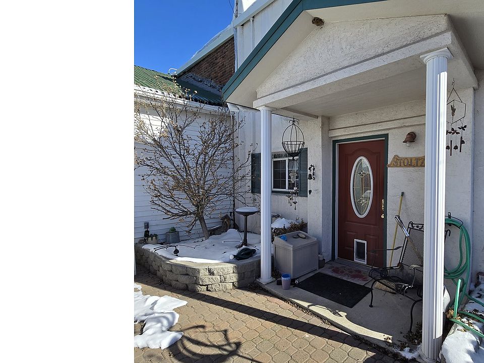 1st image of 206 1/2 S Main St