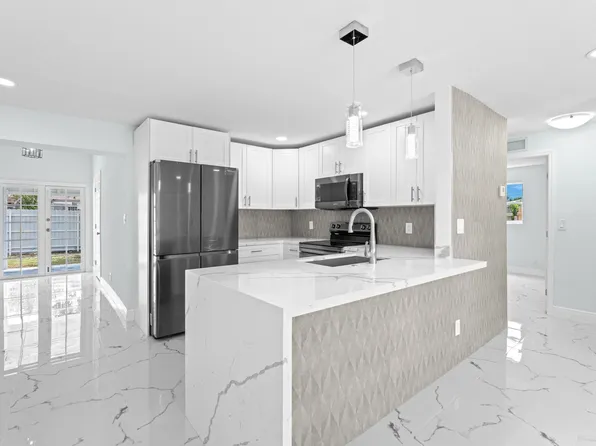 1454 SW 49th Terrace, Fort Lauderdale, FL 33317