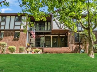 70 Farm Rd, Hillsborough, NJ 08844