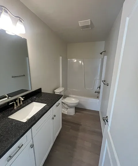 19423 Longmeadow Rd — Photo 11