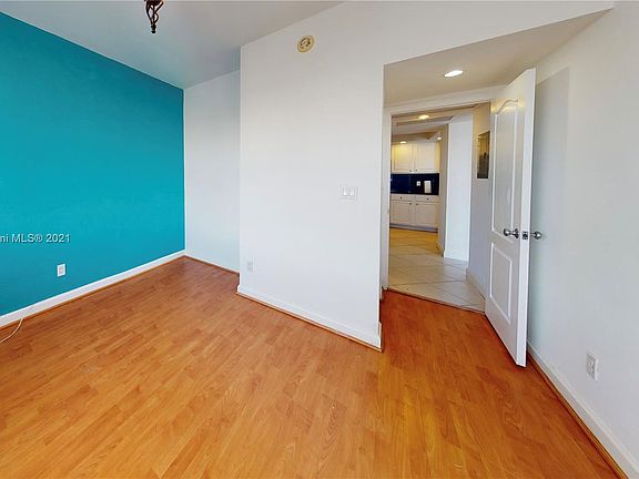 5th image of 5600 SE Collins Ave #17D