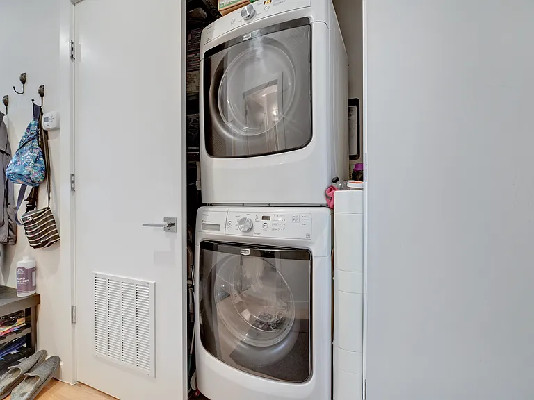 435 R St NW #302 — Photo 14