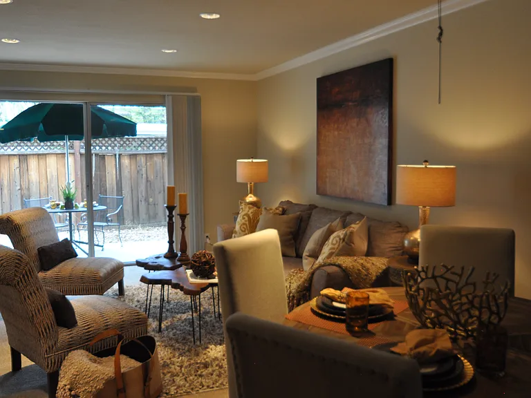 Oak Park Manor — Photo 20