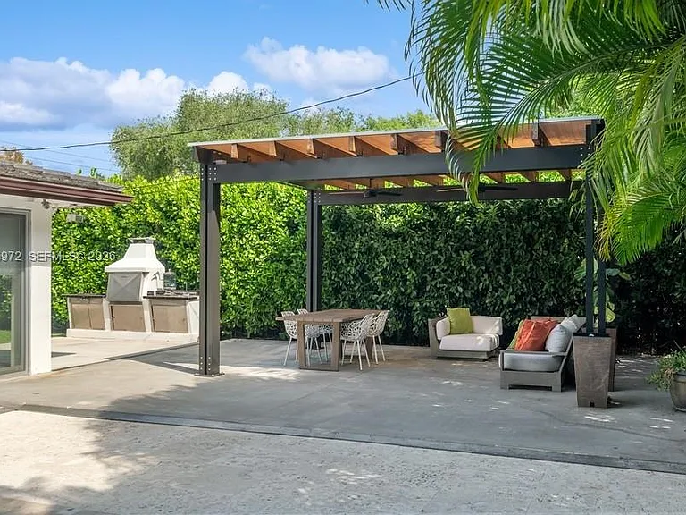 8215 SW 63rd Pl — Photo 26
