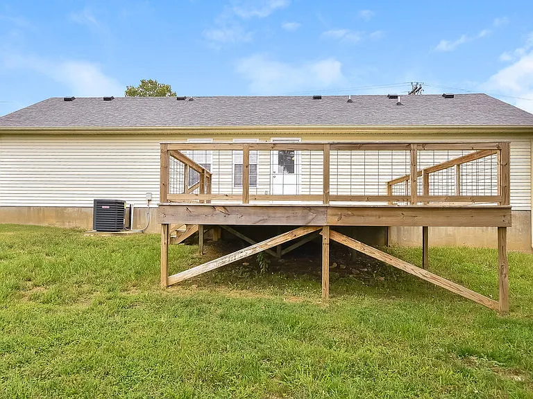 535 Wildwood Dr — Photo 16