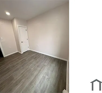 411 W Market St #1 — Photo 7