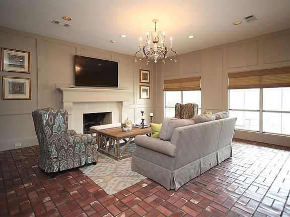 3rd image of 4 Park Ln