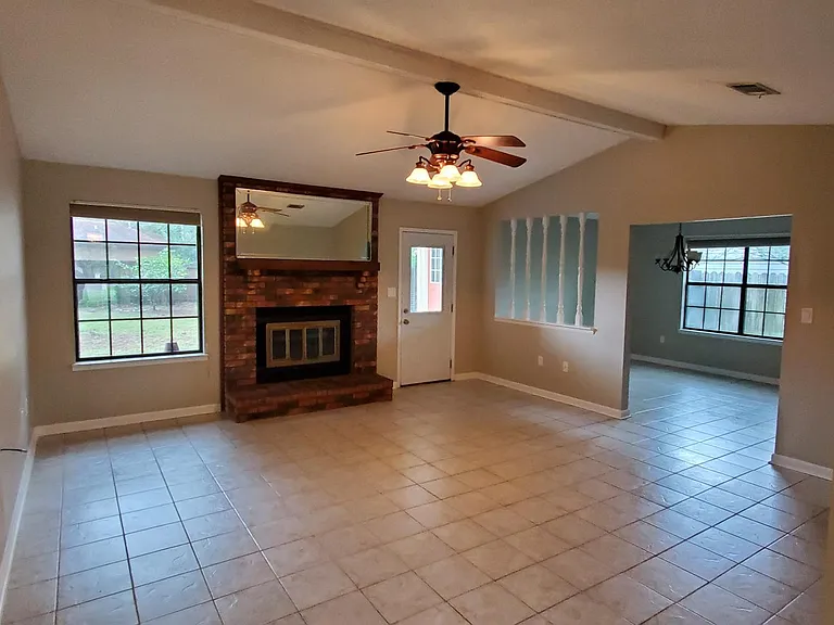 1731 Bayshore Dr — Photo 6